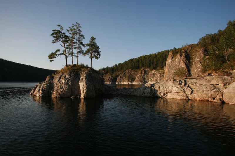 Бирюса Красноярское море царские ворота